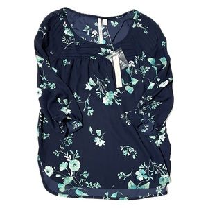 Lauren Conrad floral Blouse NWT